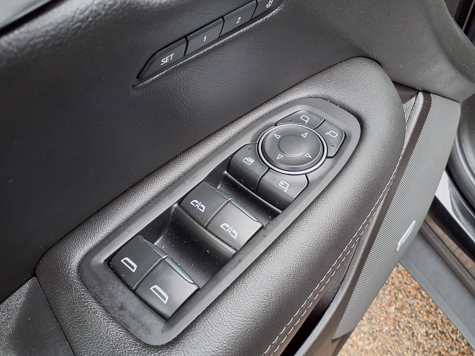 Used 2023 Cadillac XT5 Premium Luxury w/ LPO, Floor Liner Package AWD/4WD image 15