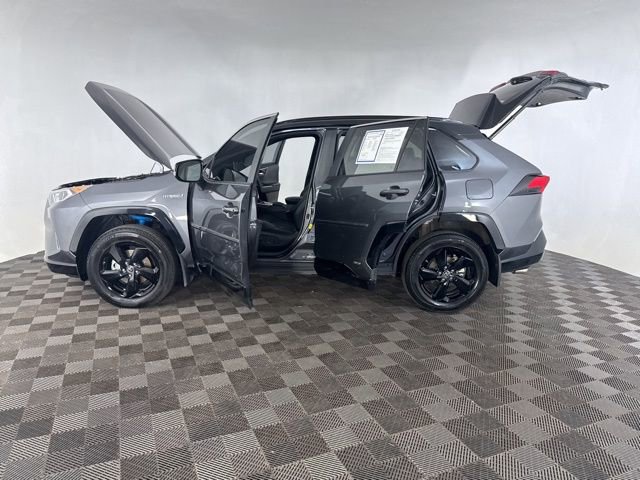 Used 2019 Toyota RAV4 XSE image 11