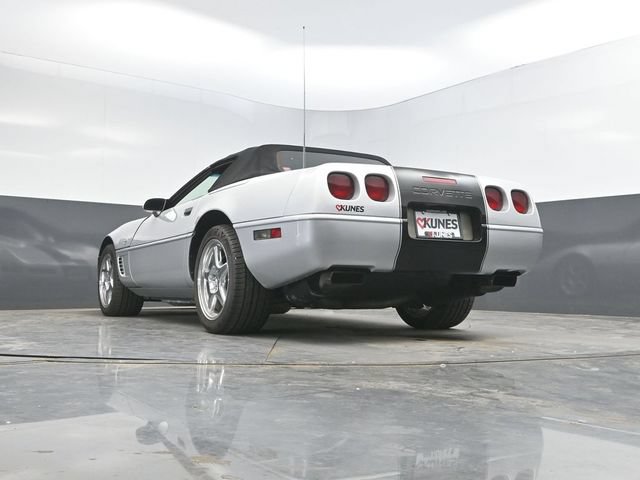 Used 1996 Chevrolet Corvette Convertible RWD image 34