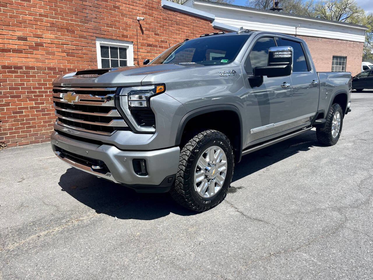 Used 2024 Chevrolet Silverado 2500 High Country w/ High Country Premium Package image 1