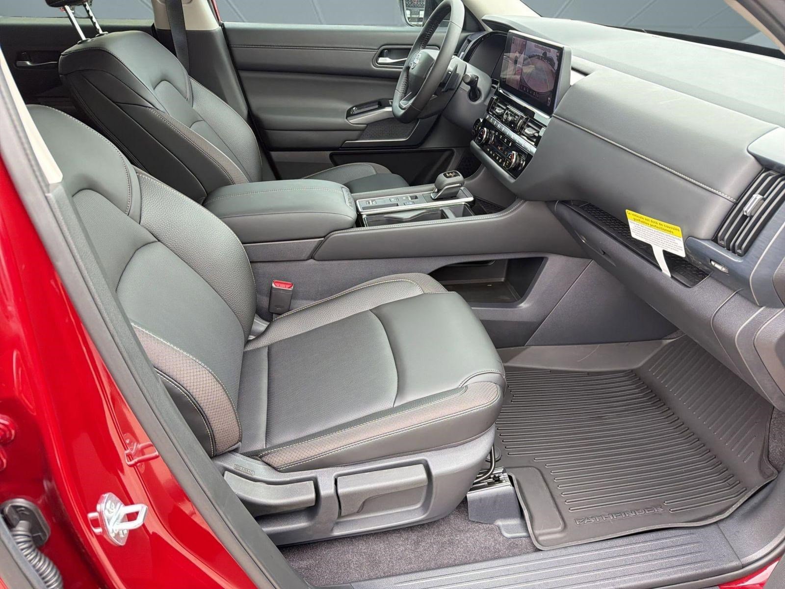 New 2026 Nissan Pathfinder SL image 29