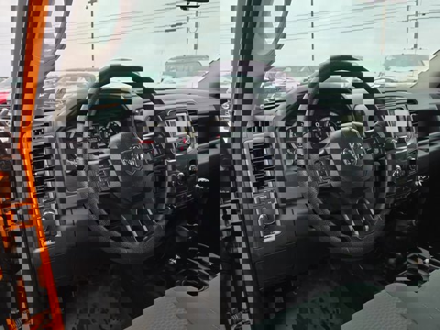 Used 2017 RAM 3500 Tradesman w/ Chrome Appearance Group image 8