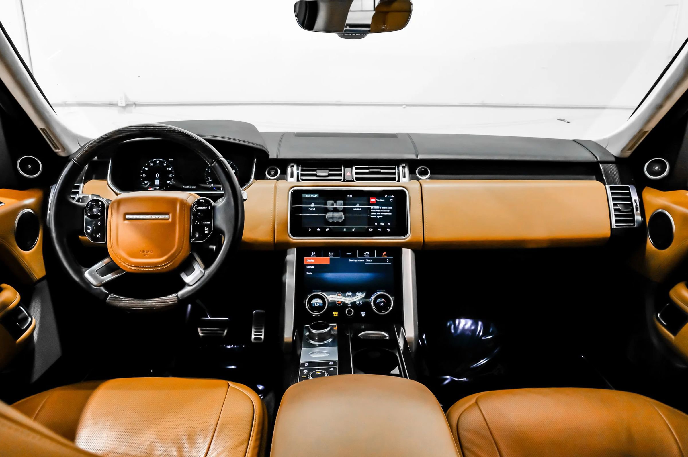 Used 2019 Land Rover Range Rover Long Wheelbase Autobiography image 14