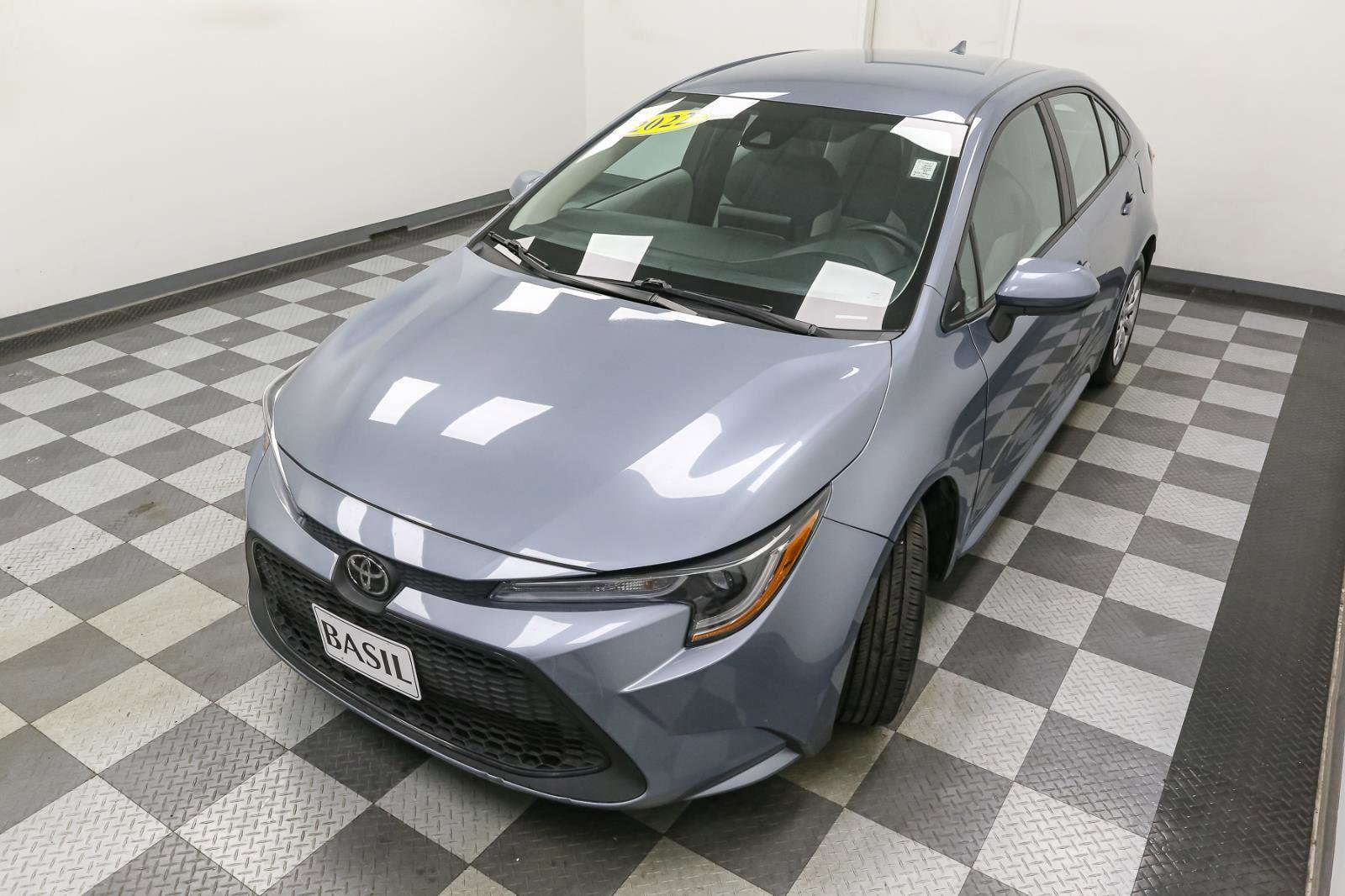 Used 2022 Toyota Corolla LE image 6