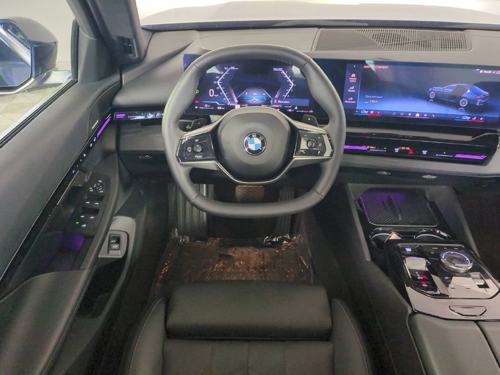 Used 2024 BMW 530i xDrive w/ Convenience Package AWD/4WD image 17