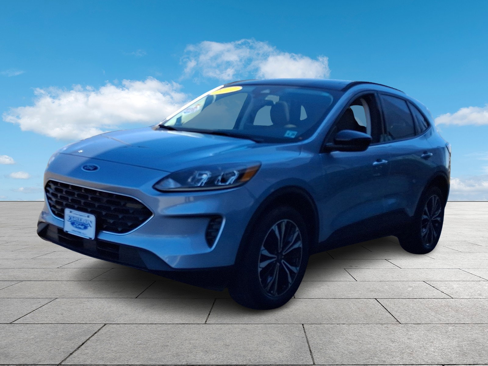 Certified 2022 Ford Escape SE w/ SE Sport Appearance Package AWD/4WD image 3