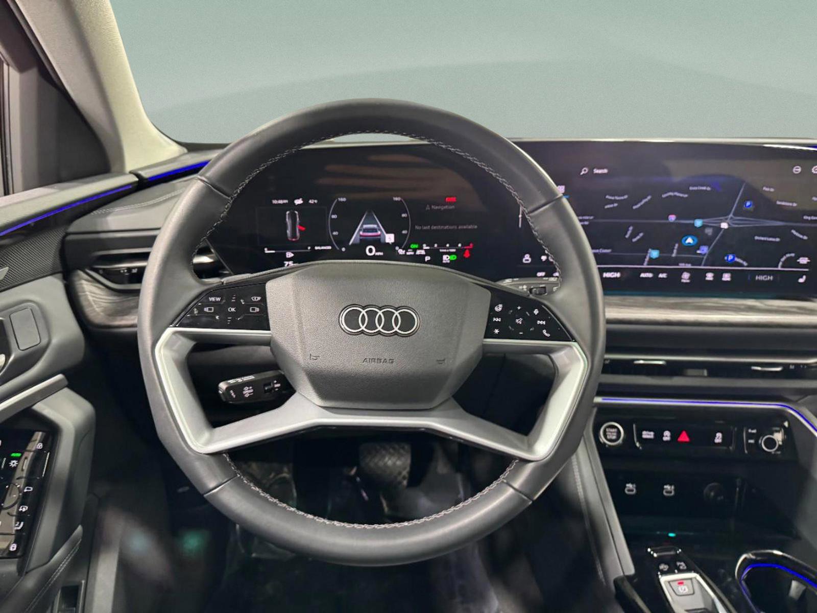 Used 2025 Audi Q5 Premium Plus w/ Premium Plus image 14