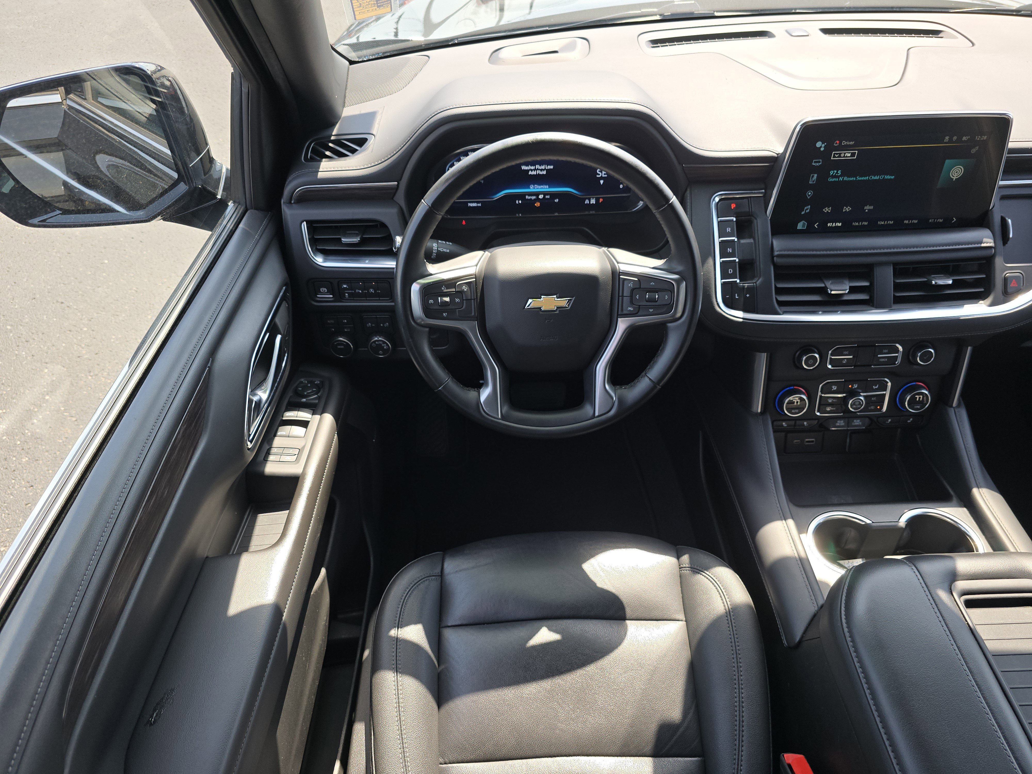 Used 2024 Chevrolet Suburban LT AWD/4WD image 33