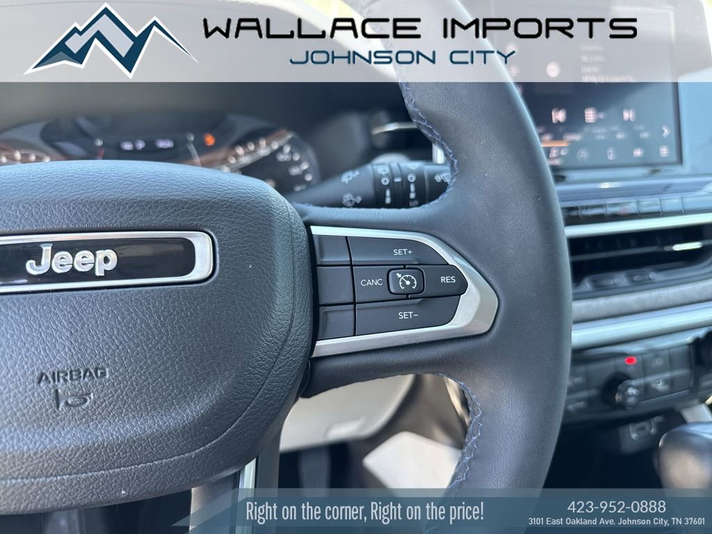 Used 2022 Jeep Compass Latitude w/ Sun and Sound Group AWD/4WD image 31