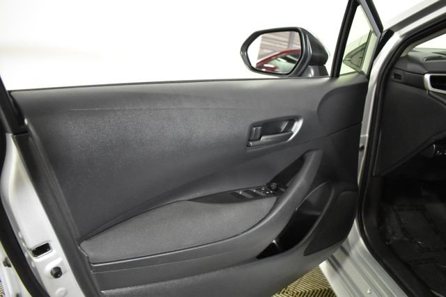 Used 2026 Toyota Corolla LE FWD image 7