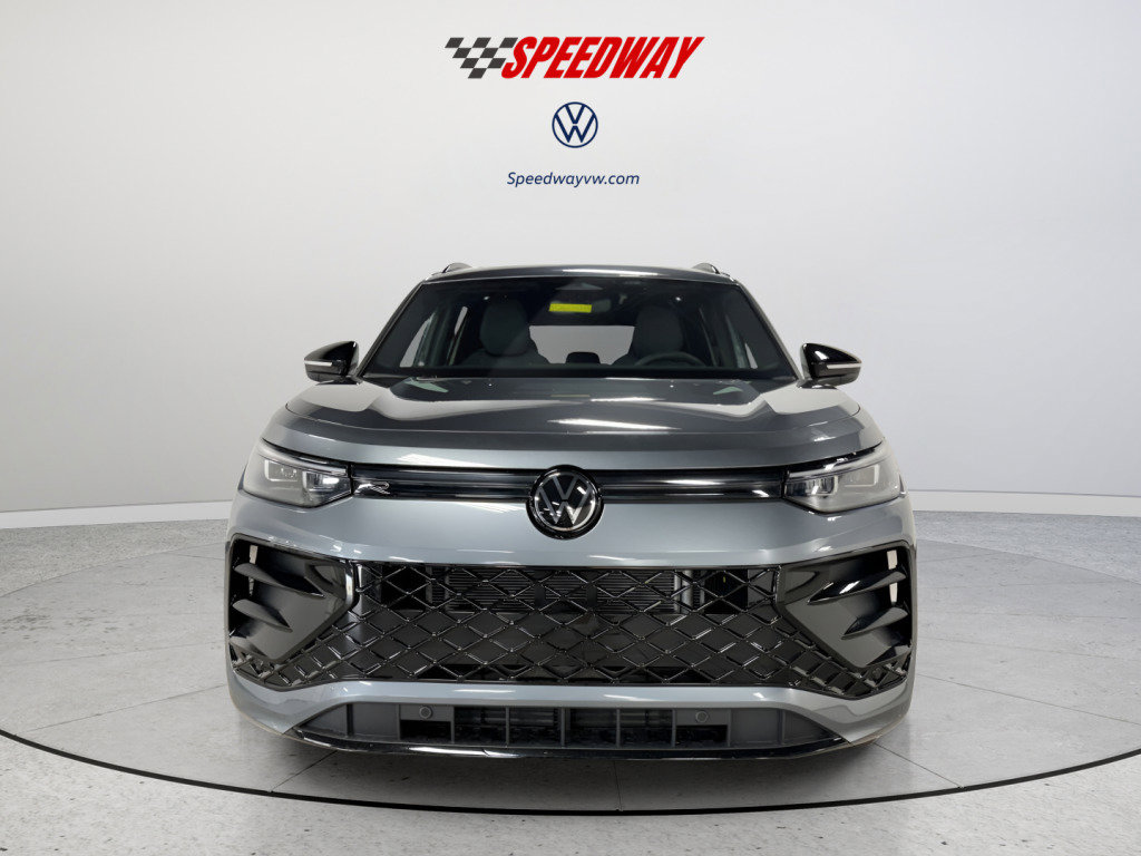 New 2026 Volkswagen Tiguan SE R-Line image 2