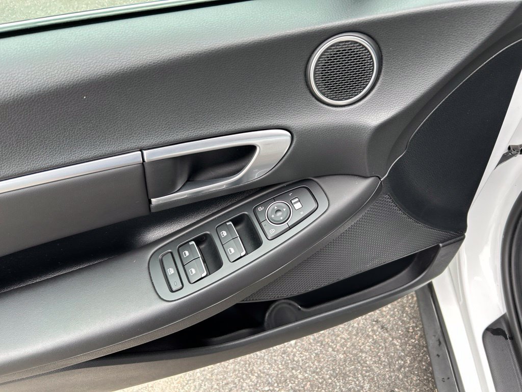 Used 2022 Hyundai Sonata Blue FWD image 16
