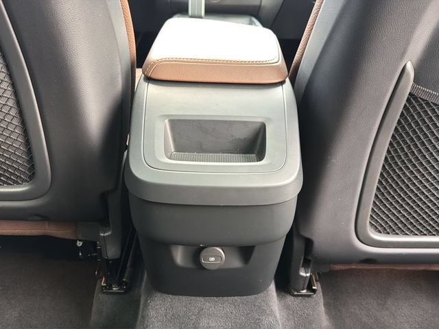 Used 2023 Volvo XC60 B5 Plus FWD image 26