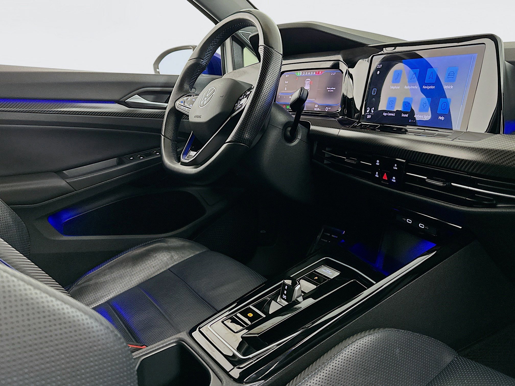 Used 2023 Volkswagen Golf 20th Anniversary Edition image 29