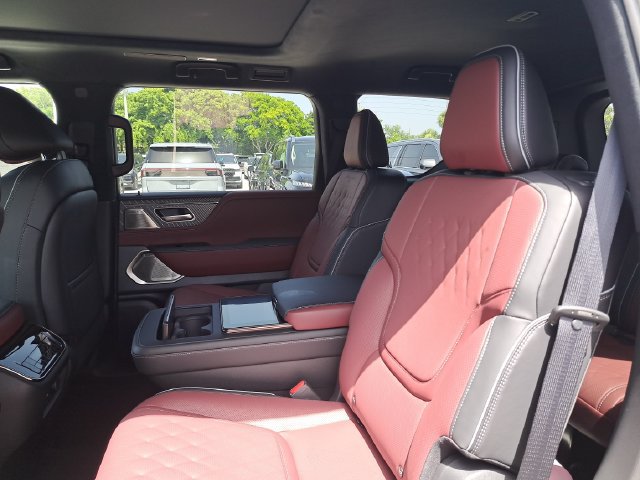 New 2027 INFINITI QX80 Autograph w/ Premium Cargo Package AWD/4WD image 13