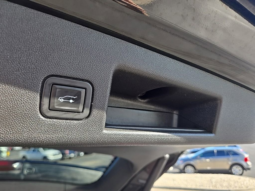 Used 2020 Chevrolet Equinox LT AWD/4WD image 46