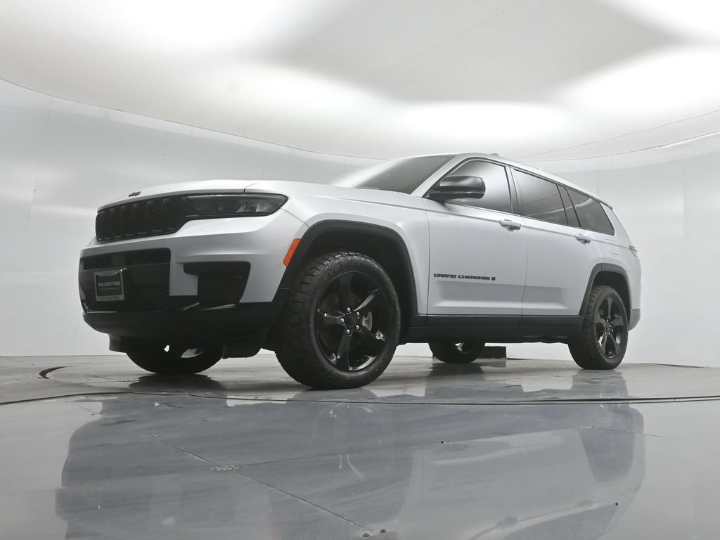 Used 2021 Jeep Grand Cherokee L Laredo AWD/4WD image 39