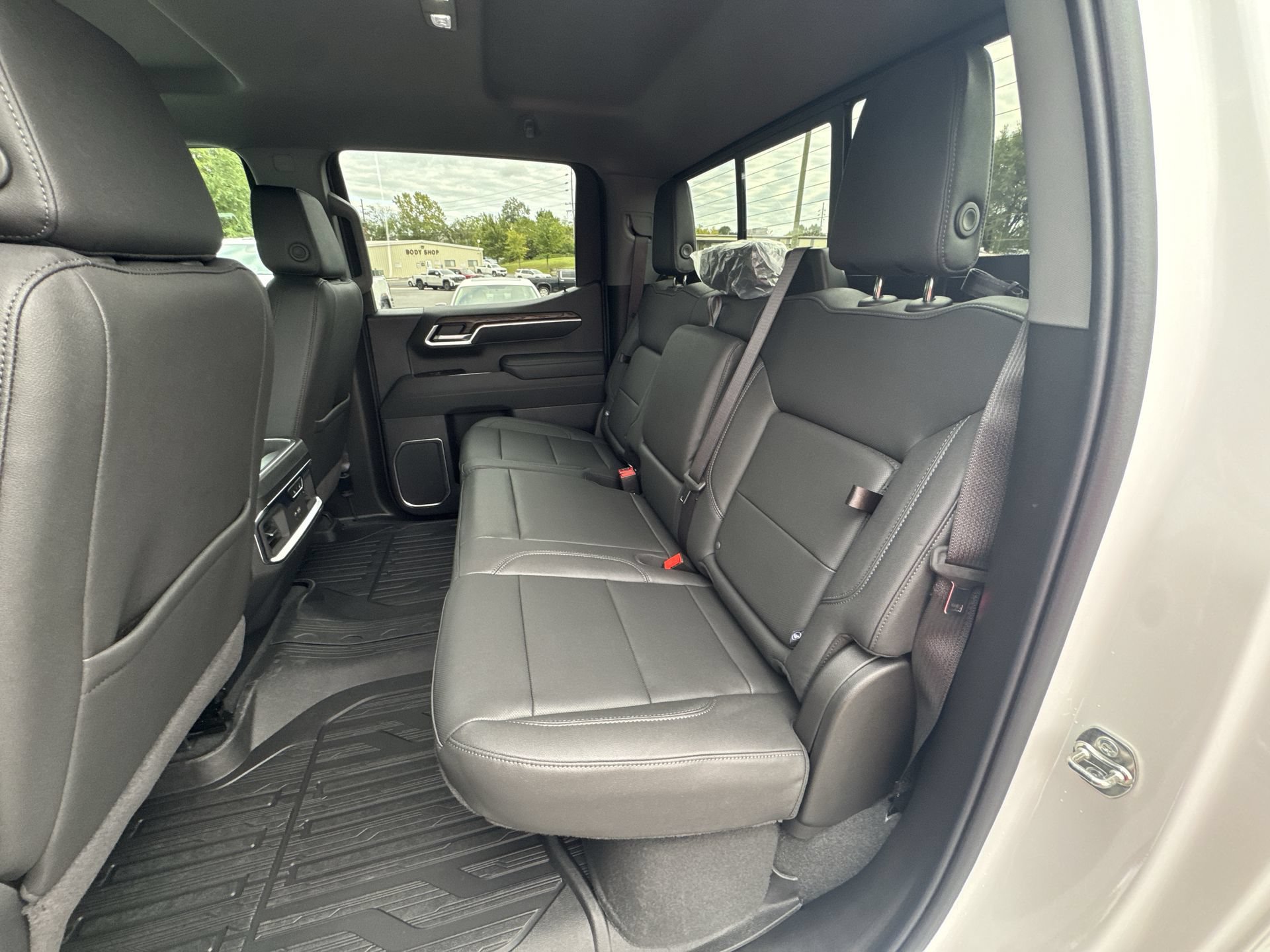 New 2026 GMC Sierra 1500 SLT w/ SLT Premium Plus Package AWD/4WD image 24