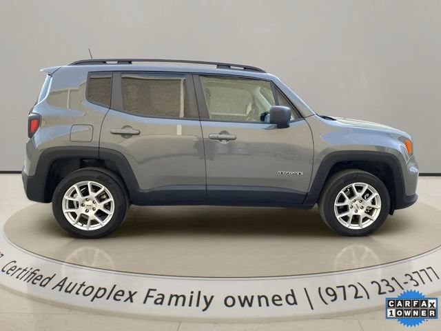 Used 2022 Jeep Renegade Latitude AWD/4WD image 7