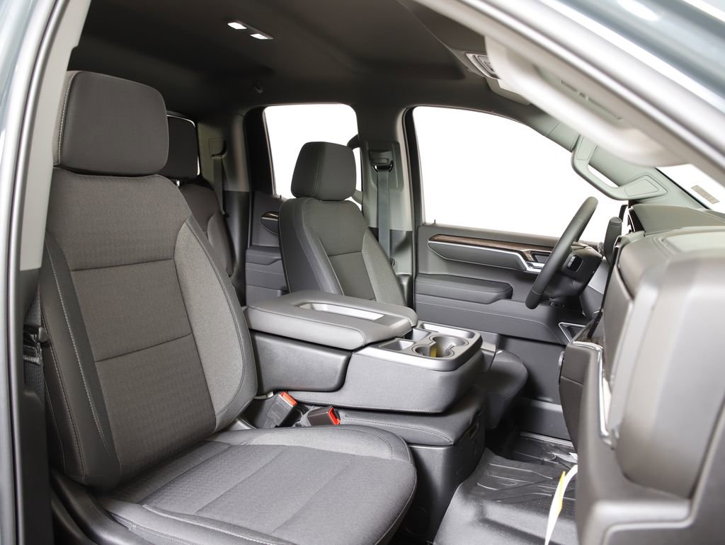 New 2026 Chevrolet Silverado 1500 LT w/ Protection Package AWD/4WD image 8