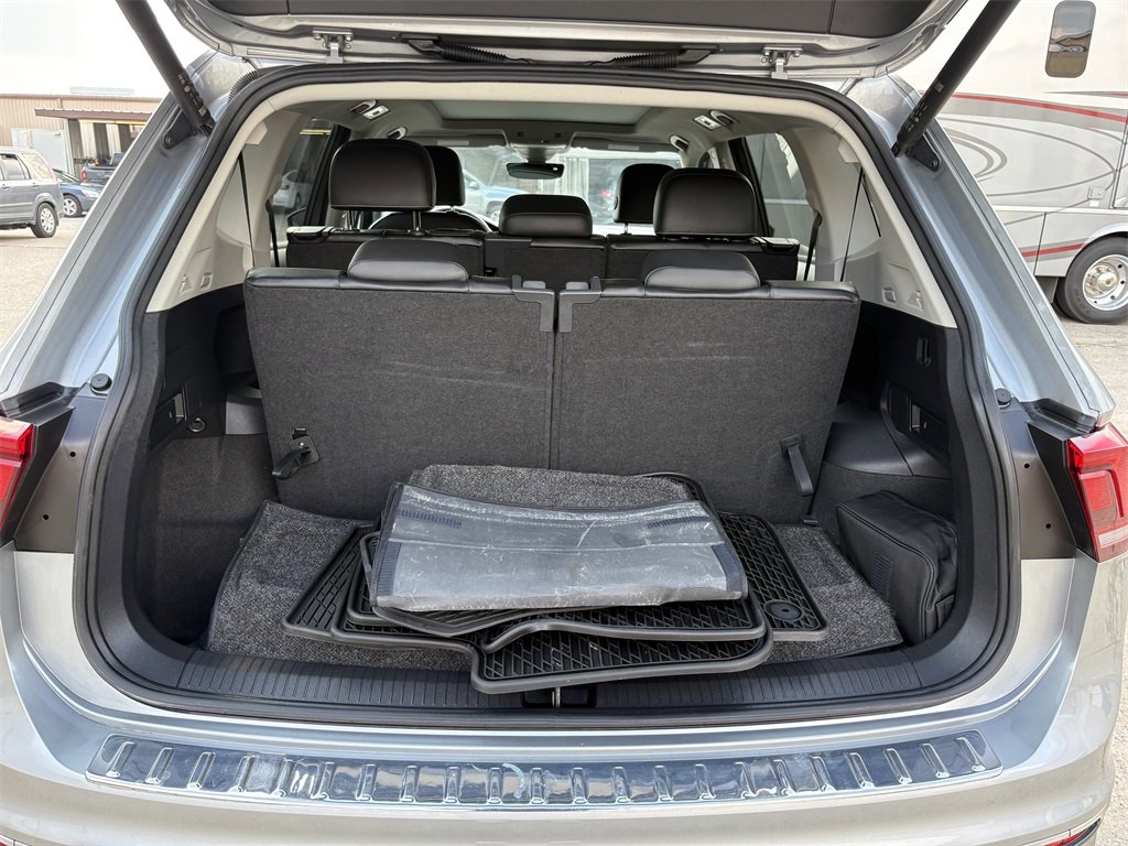 Used 2022 Volkswagen Tiguan SE image 28