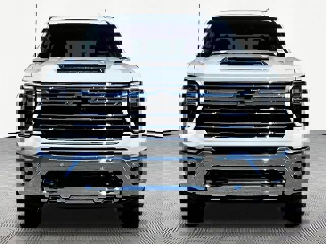 New 2026 Chevrolet Silverado 2500 LTZ w/ LTZ Premium Package AWD/4WD image 2