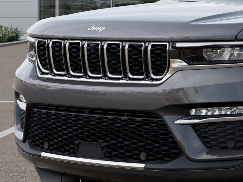New 2025 Jeep Grand Cherokee Limited w/ Luxury Tech Group II image 11