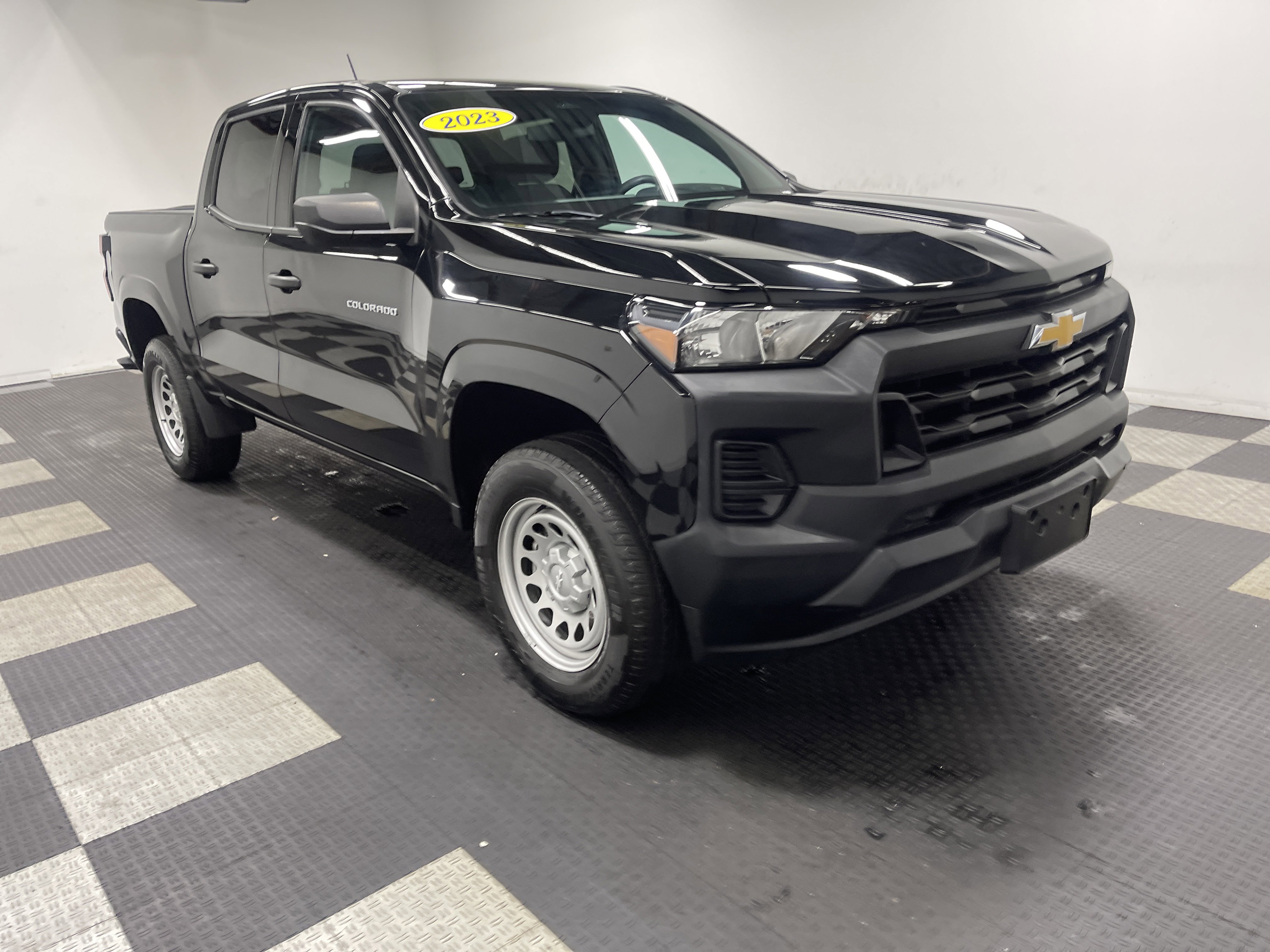 Used 2023 Chevrolet Colorado W/T RWD image 6
