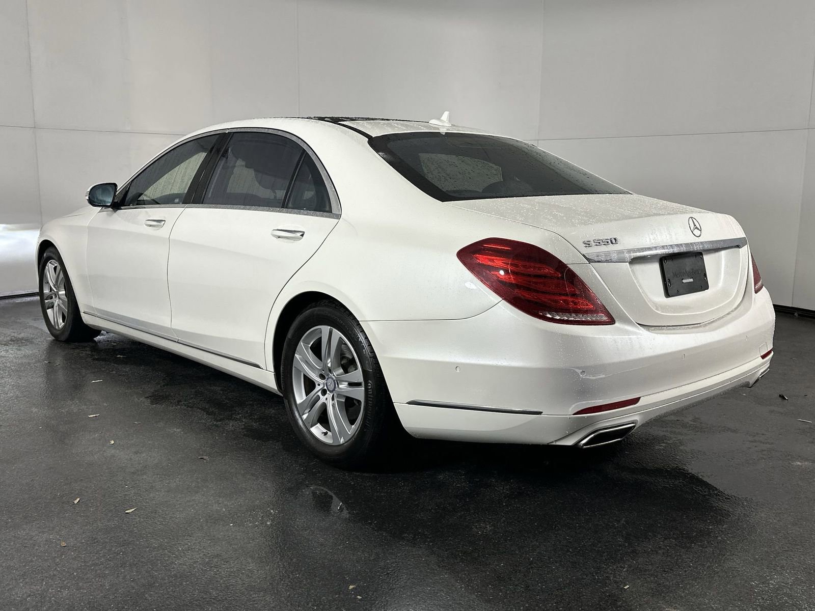 Used 2017 Mercedes-Benz S 550 Sedan image 6