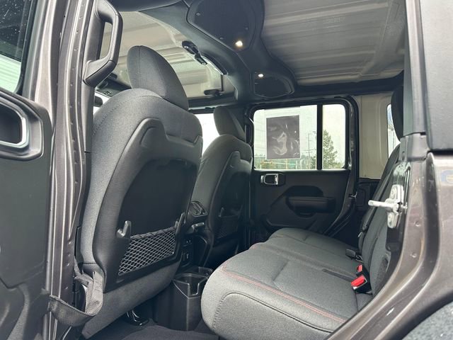 Used 2025 Jeep Wrangler Unlimited Rubicon image 12