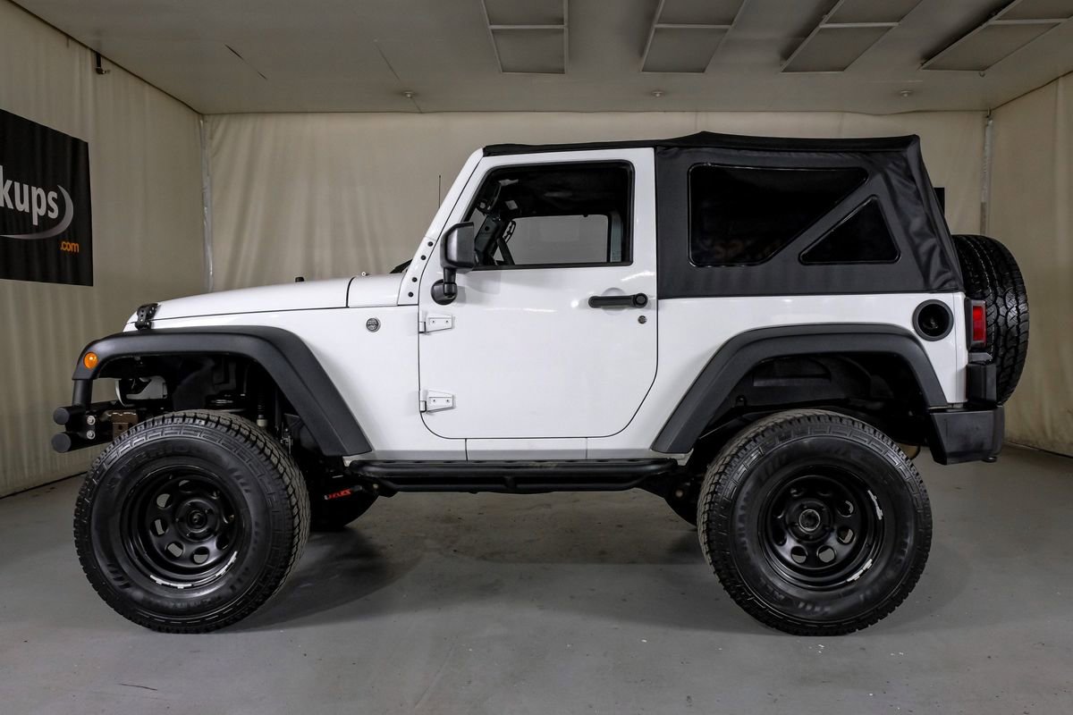 Used 2018 Jeep Wrangler Sport image 11