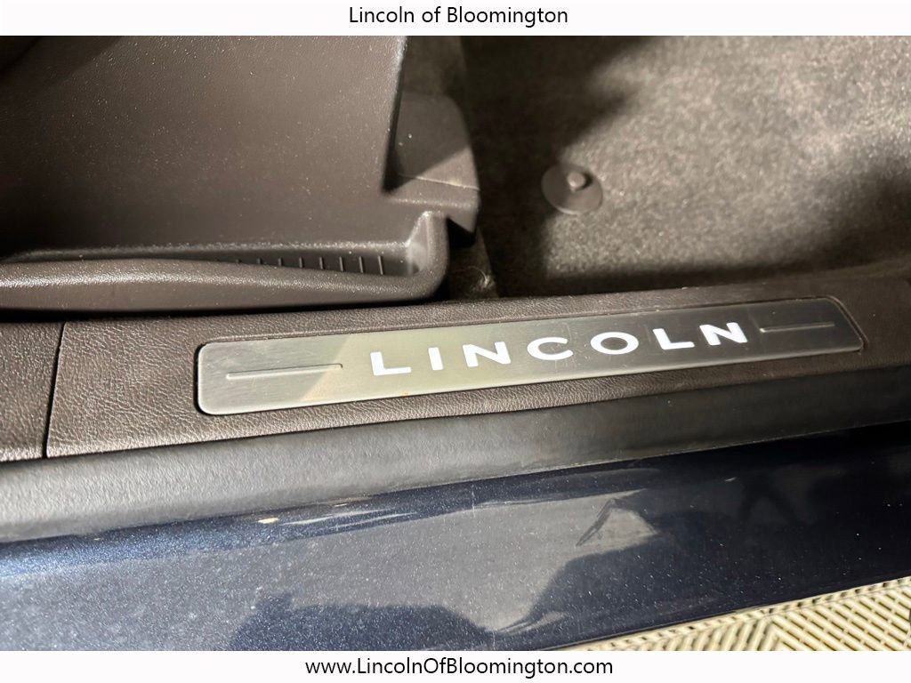 Used 2022 Lincoln Nautilus Black Label w/ Class II Trailer Tow Package AWD/4WD image 19