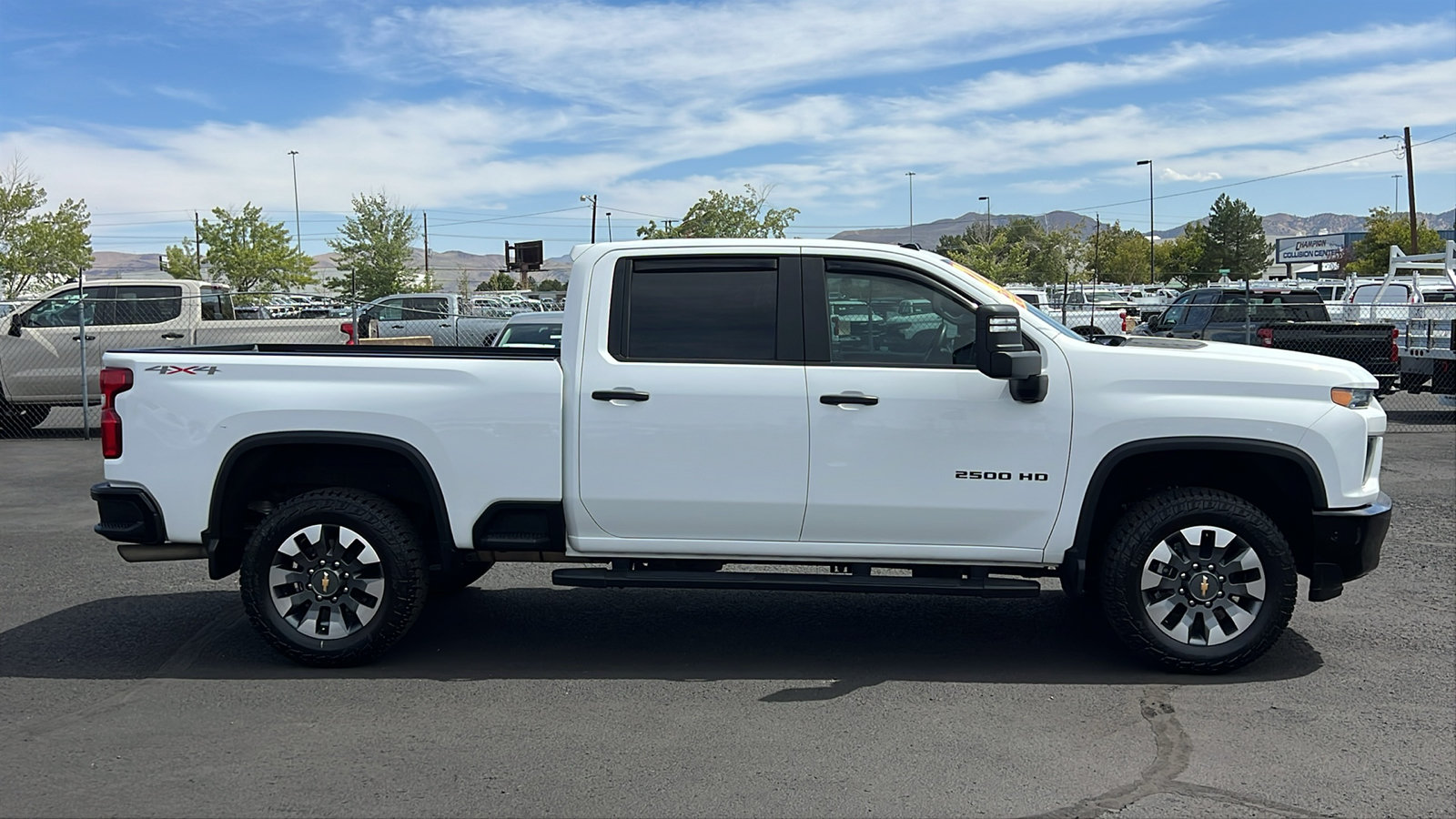 Used 2021 Chevrolet Silverado 2500 Custom w/ Custom Convenience Package AWD/4WD image 4