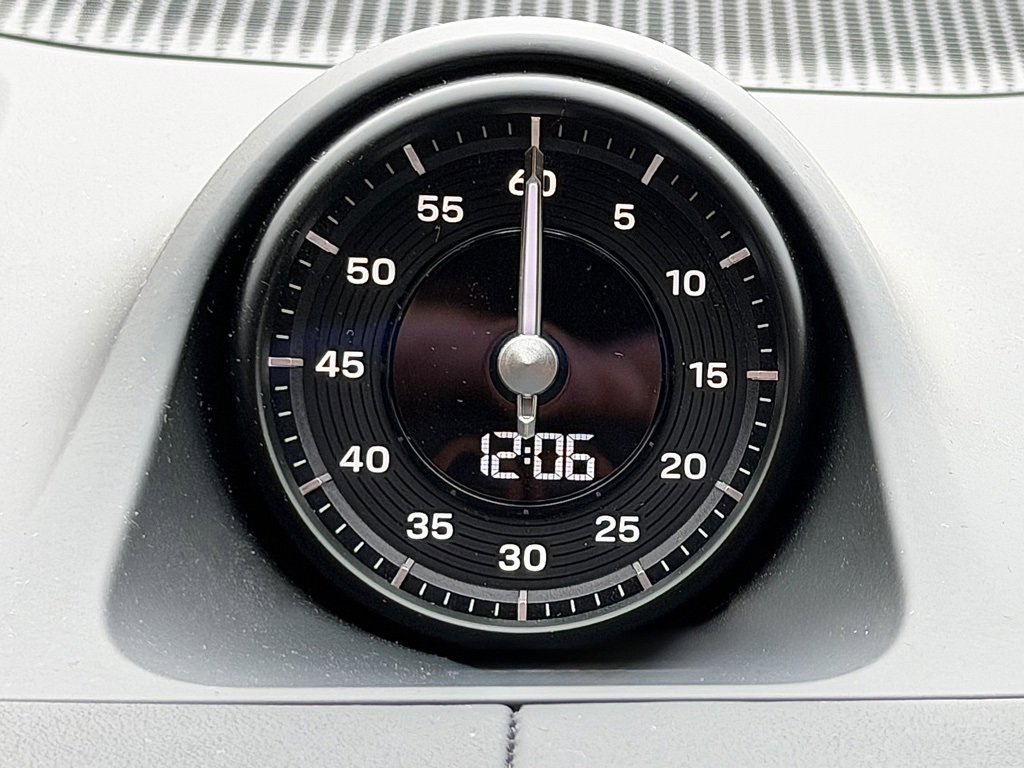 Certified 2024 Porsche Cayenne Turbo image 14