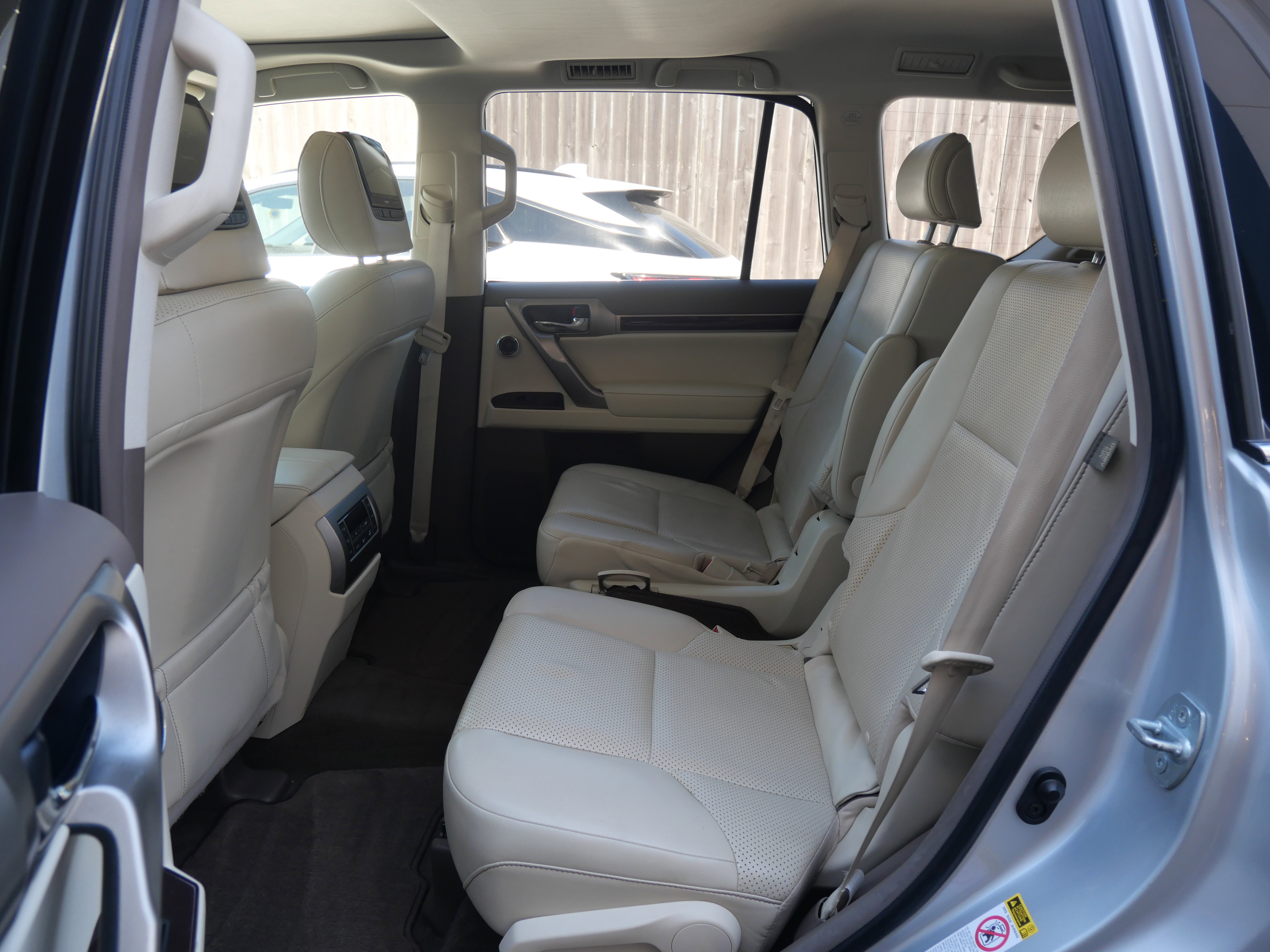 Used 2017 Lexus GX 460 Luxury image 10