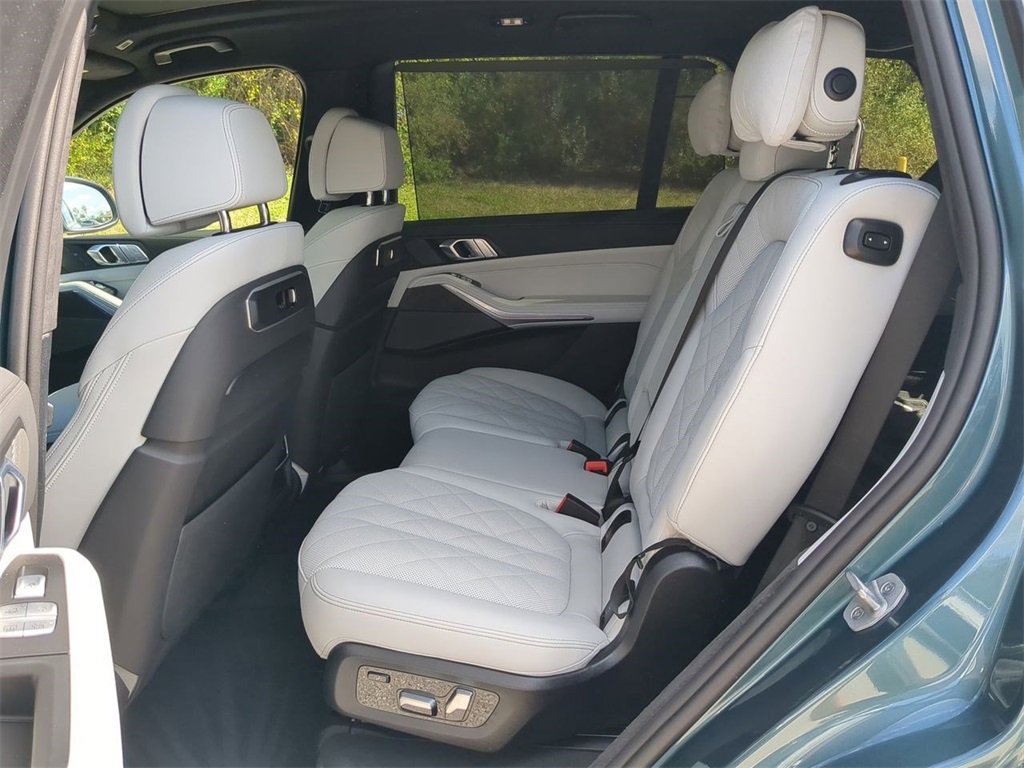 New 2026 BMW X7 xDrive40i image 14