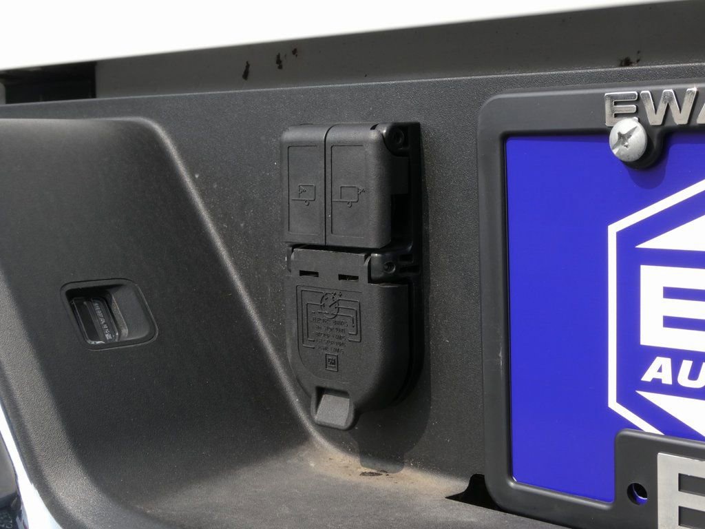 New 2025 GMC Sierra 2500 SLE w/ SLE Value Package; image 32