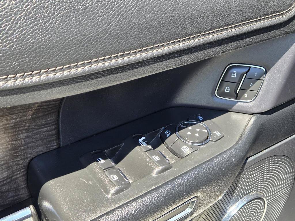 Used 2021 Ford Expedition Limited AWD/4WD image 14