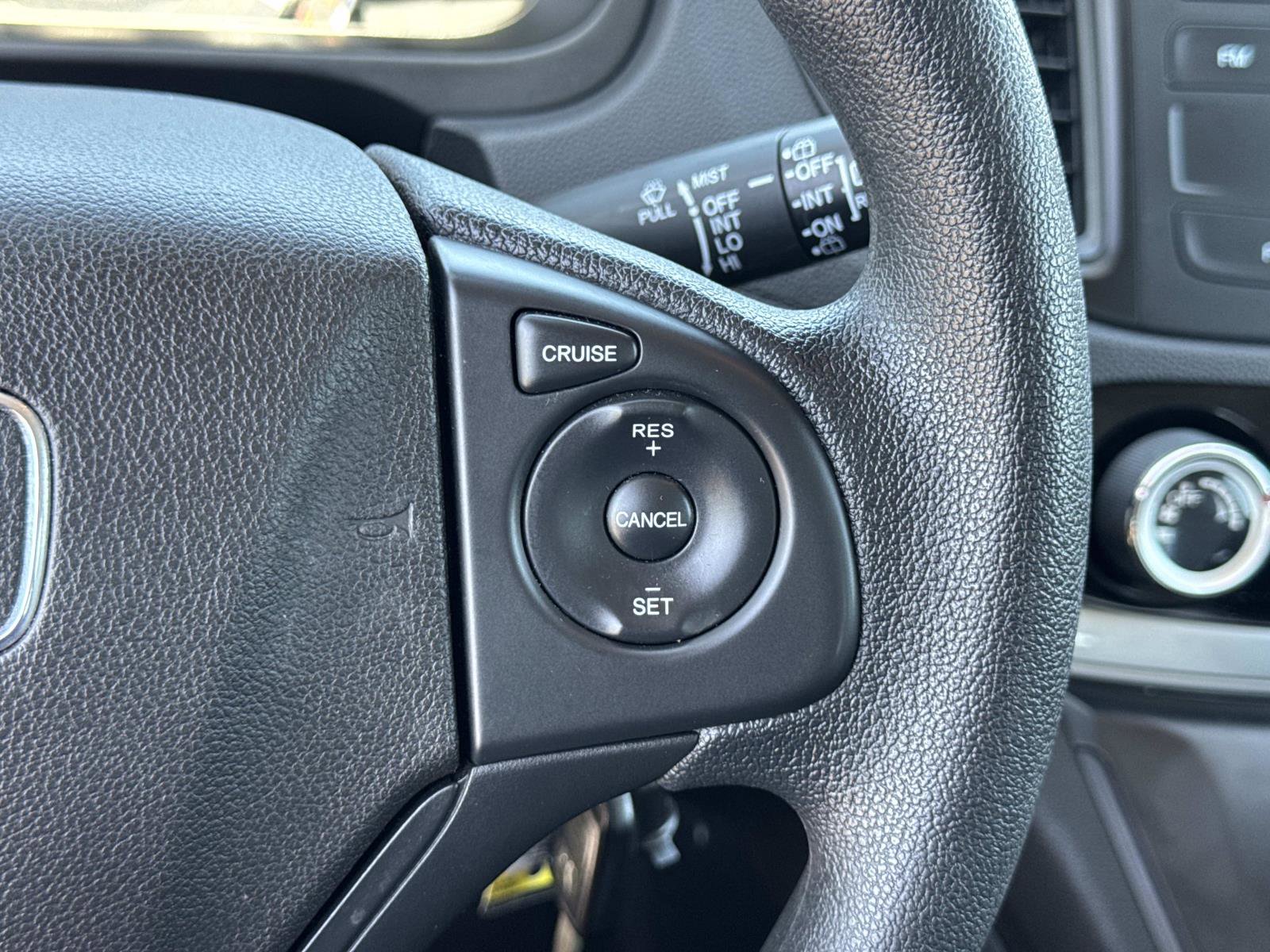 Used 2015 Honda CR-V LX image 12