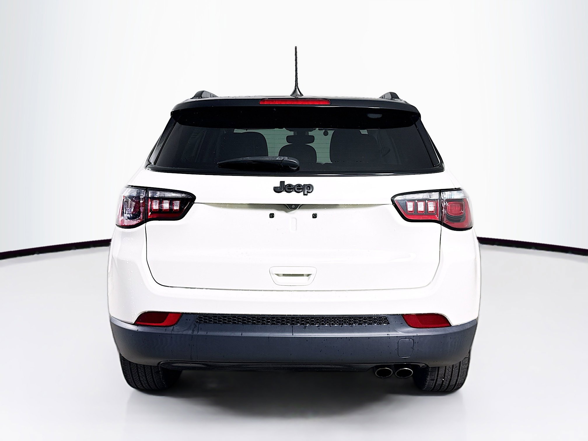 Used 2021 Jeep Compass Latitude image 29