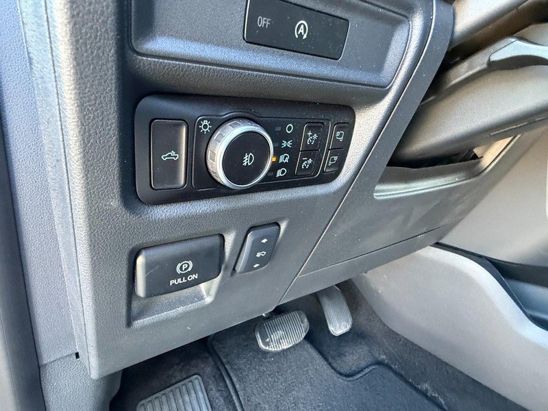 Used 2025 Ford F150 Lariat AWD/4WD image 26