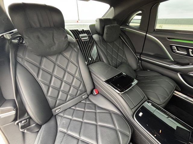 Used 2025 Mercedes-Benz Maybach S 580 4MATIC image 20