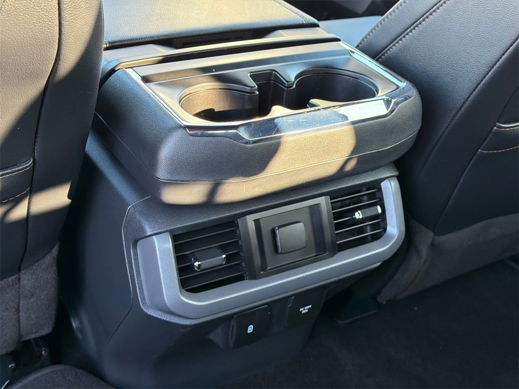 Used 2023 Ford F150 Lightning Lariat image 19