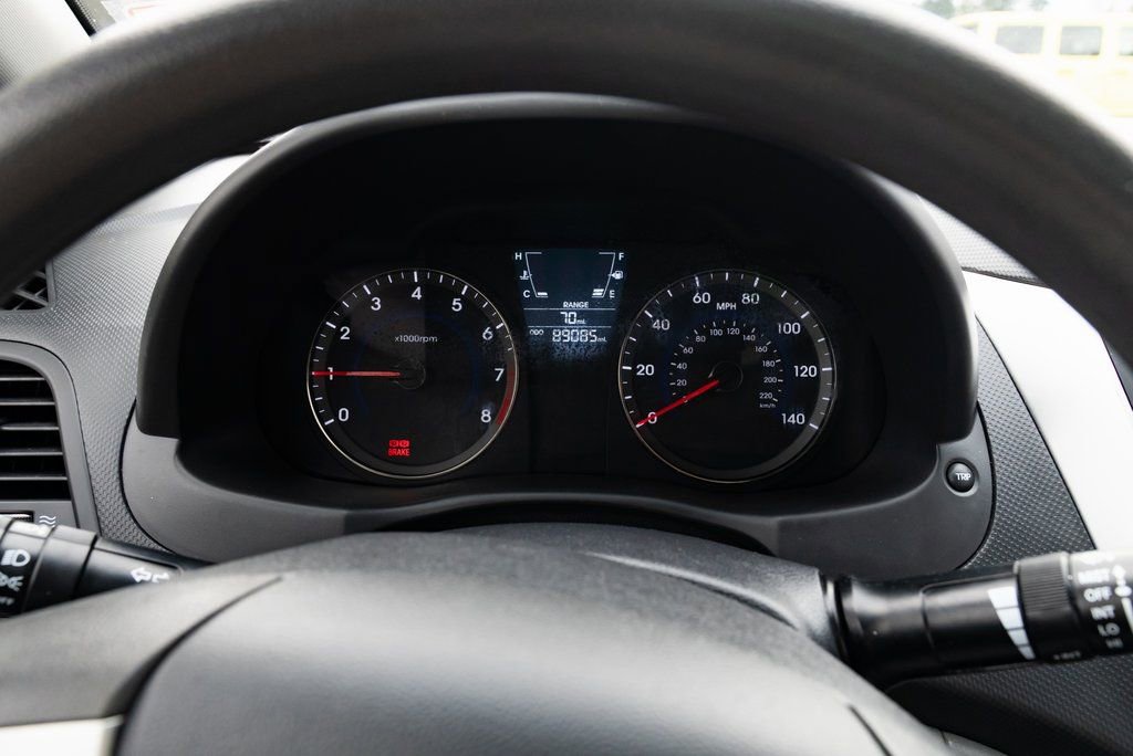 Used 2014 Hyundai Accent GLS image 11