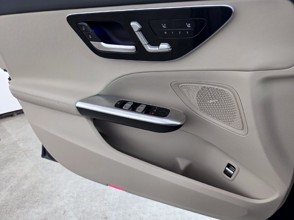 New 2026 Mercedes-Benz C 300 Sedan image 16