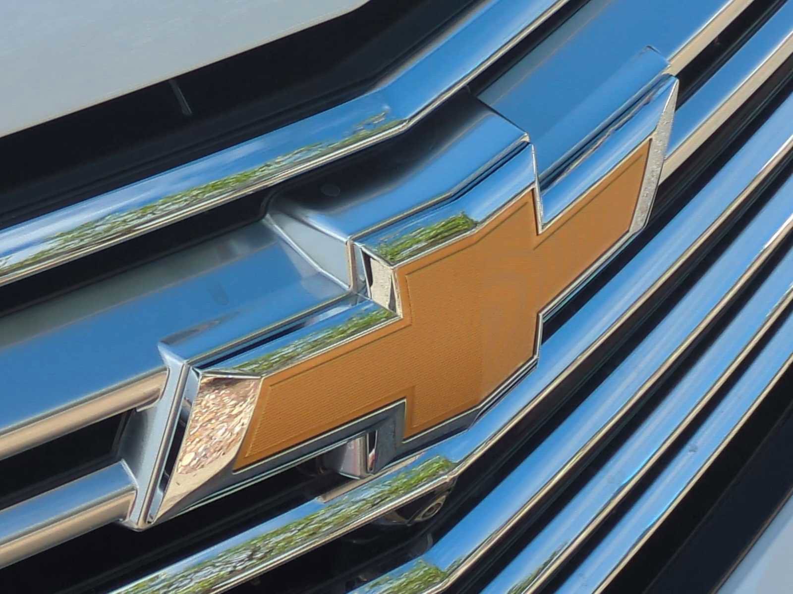 Used 2023 Chevrolet Traverse Premier image 31
