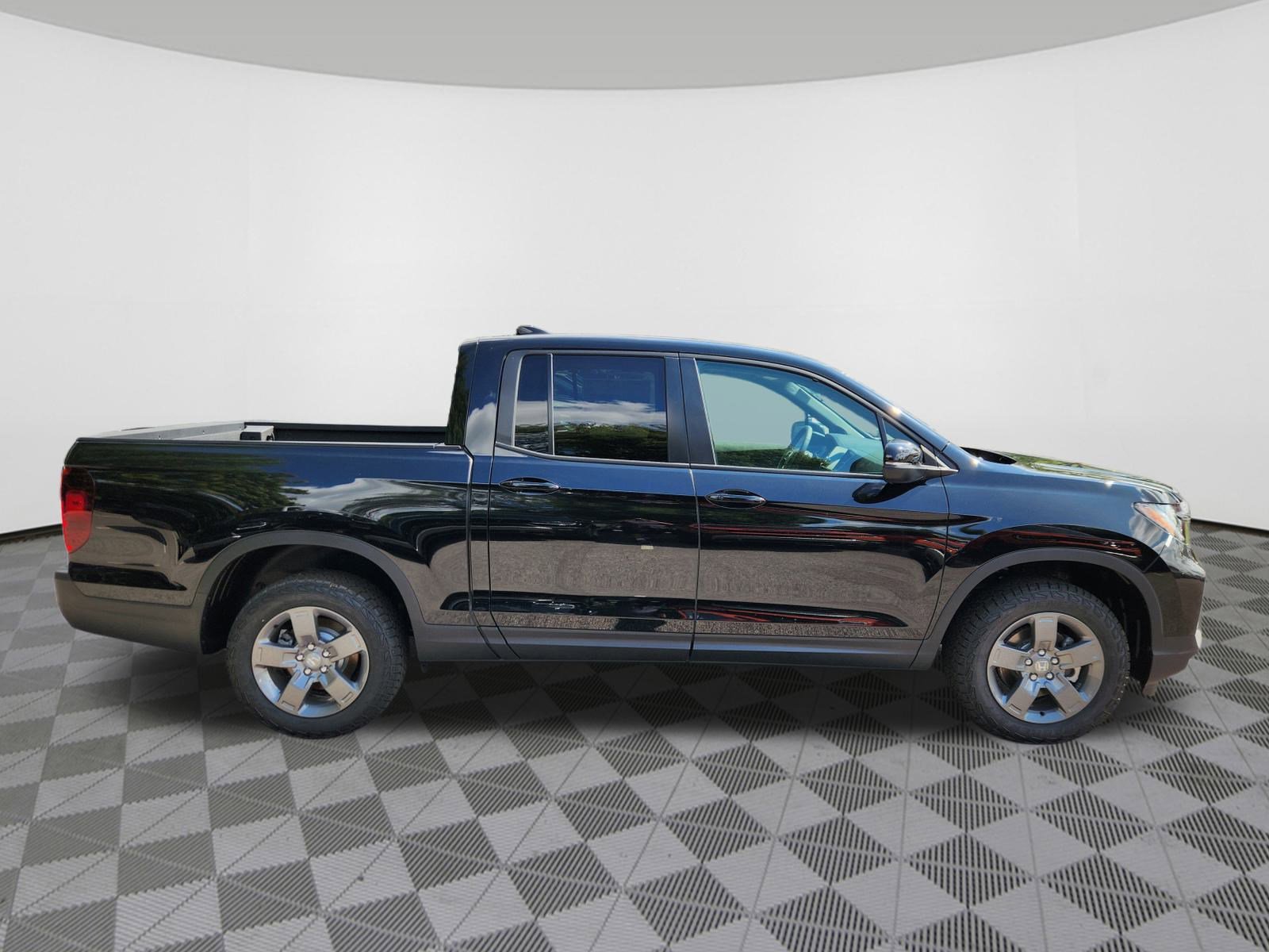 New 2025 Honda Ridgeline TrailSport image 6