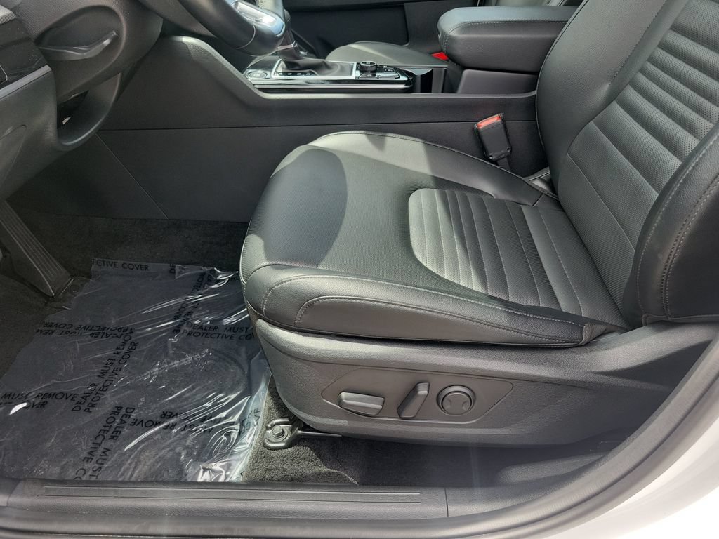 Used 2025 Kia Sportage SX FWD image 26