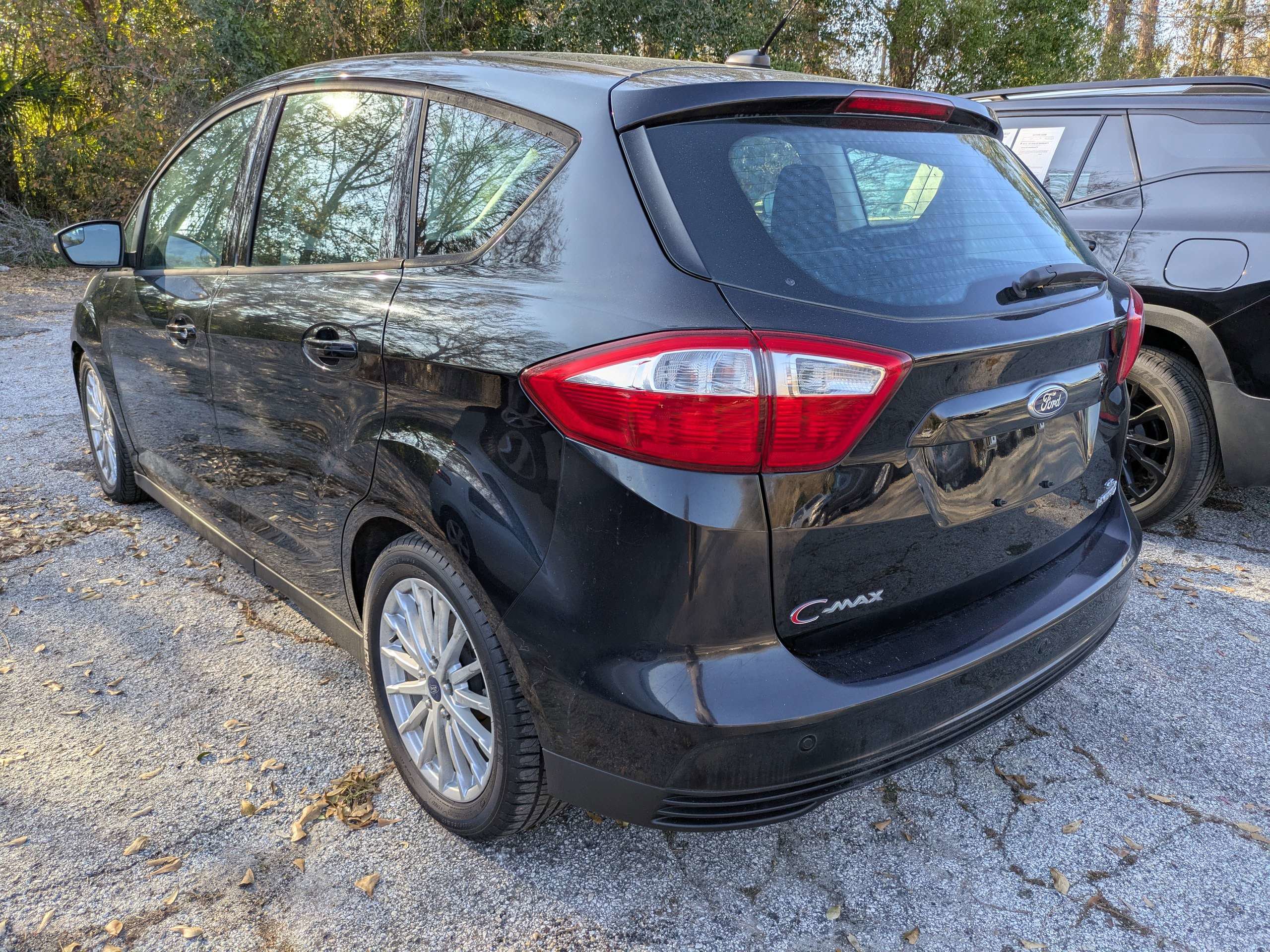 Used 2016 Ford C-MAX SE w/ Equipment Group 201A image 3