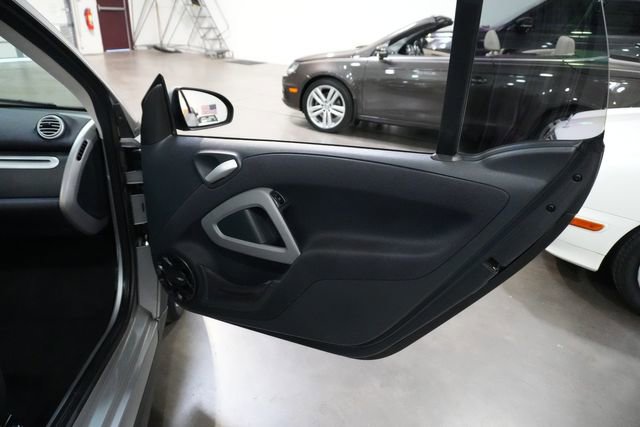 Used 2013 smart fortwo passion image 20